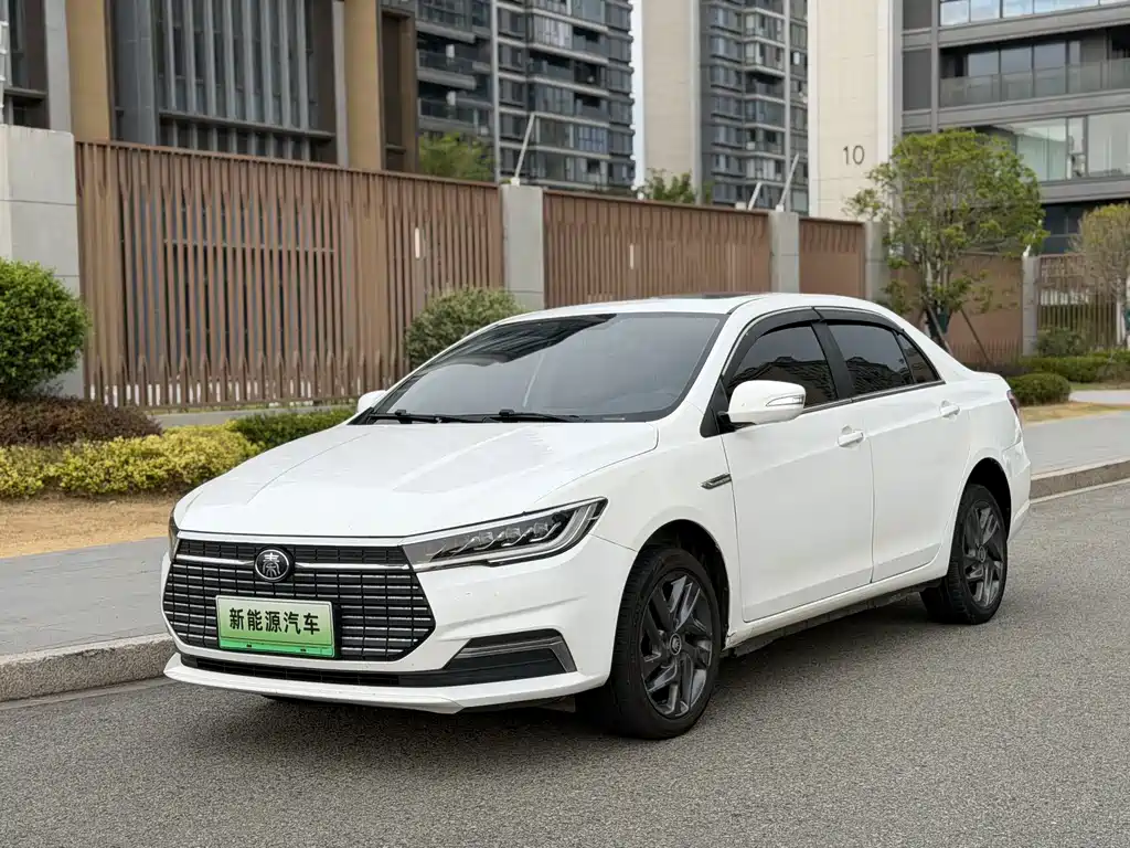 BYD Qin NEV