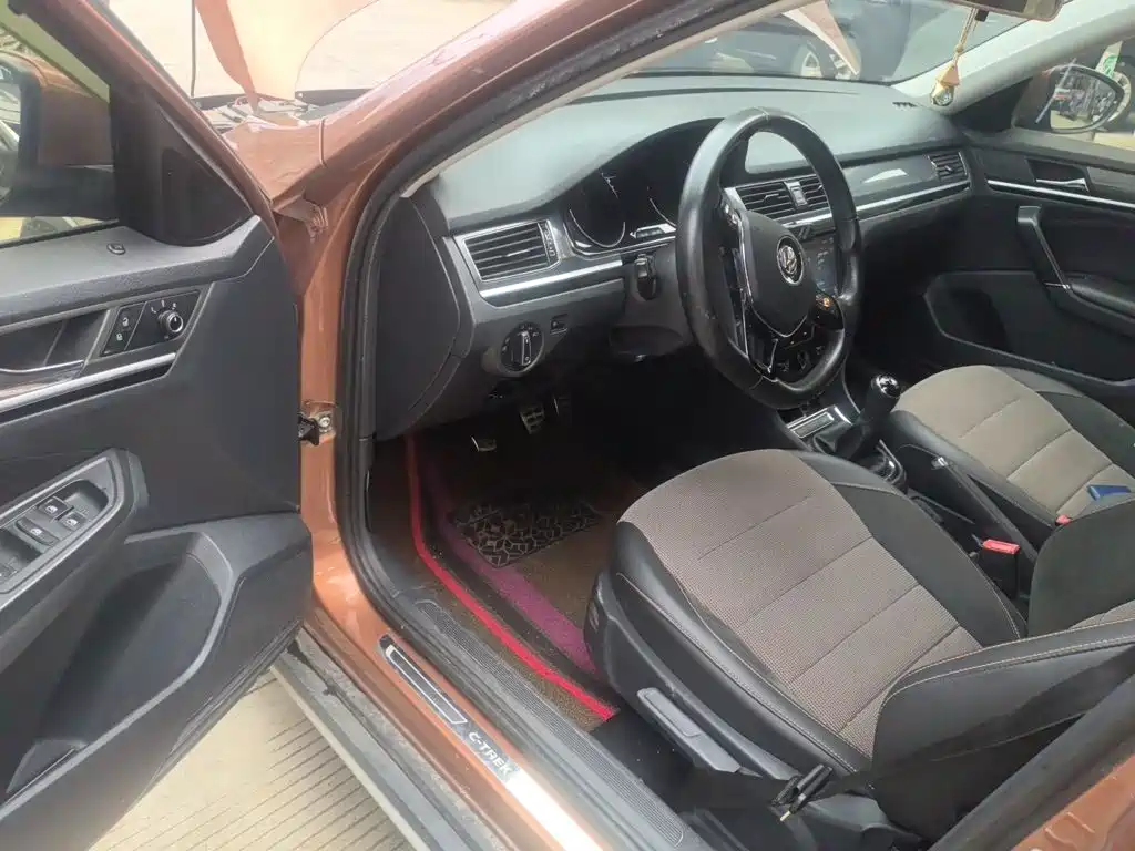 Volkswagen C-Trek — миниатюра 12