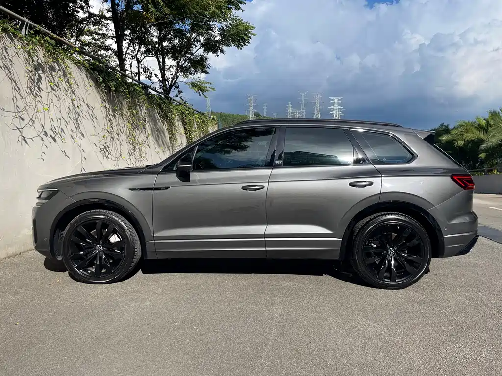 Volkswagen Touareg — миниатюра 4