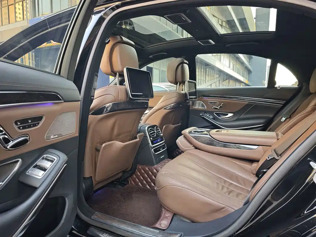 Mercedes-Benz S-Class — миниатюра 7