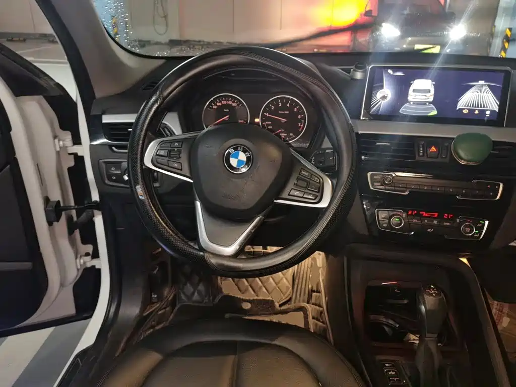 BMW X1 — миниатюра 11