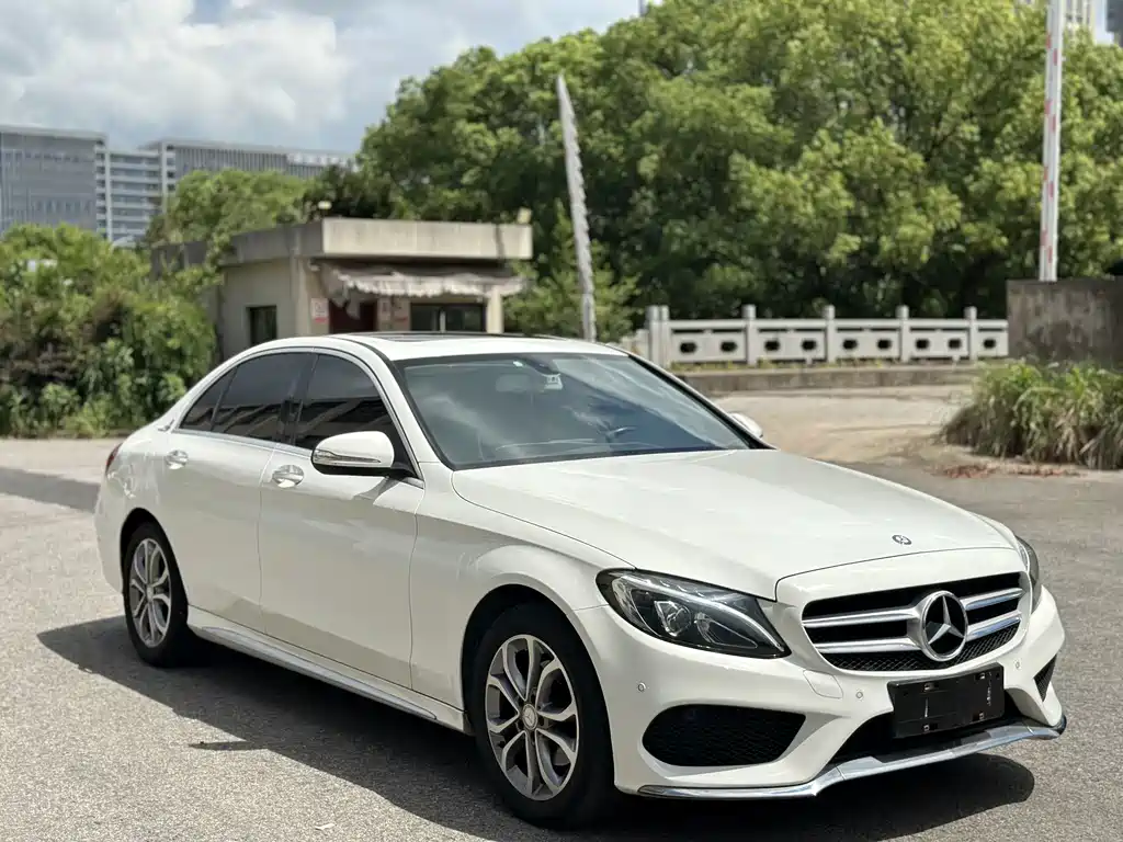Mercedes-Benz C-Class — миниатюра 3