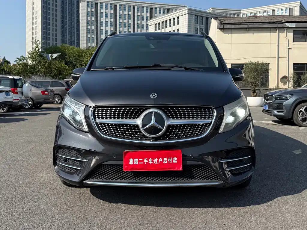 Mercedes-Benz V-Class