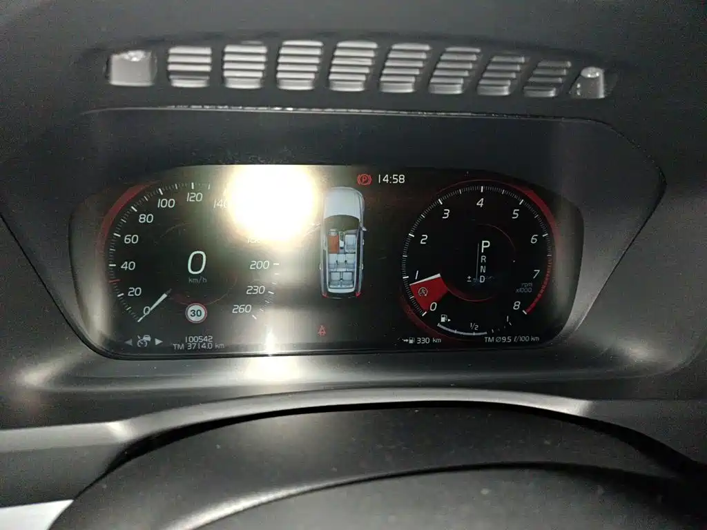 Volvo XC90 — миниатюра 12