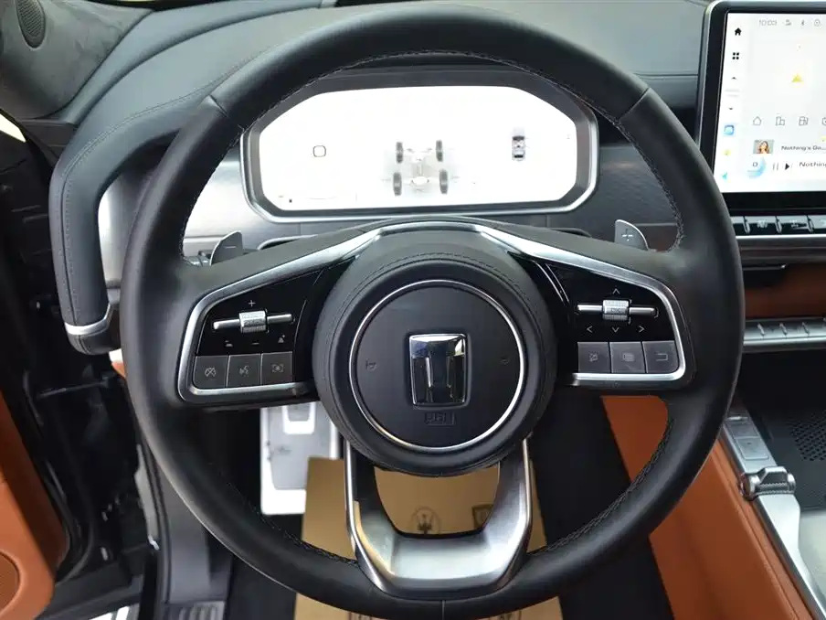 TANK TANK 700 NEW ENERGY