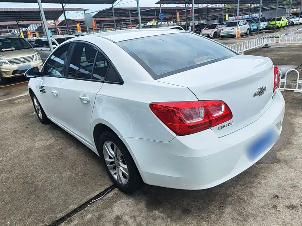 Chevrolet Cruze — миниатюра 5