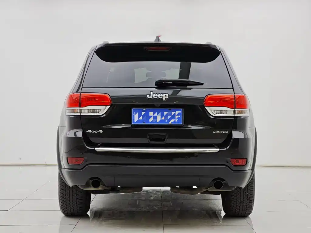 Jeep Grand Cherokee (Import) — миниатюра 9