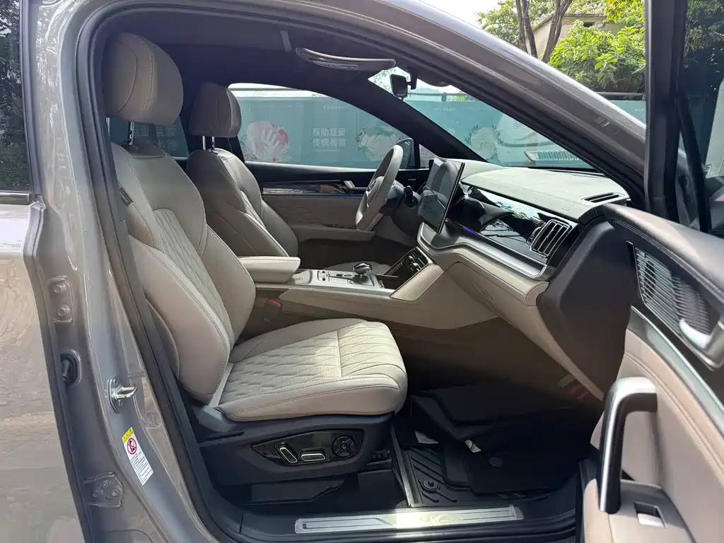 BYD Tang New Energy — миниатюра 6