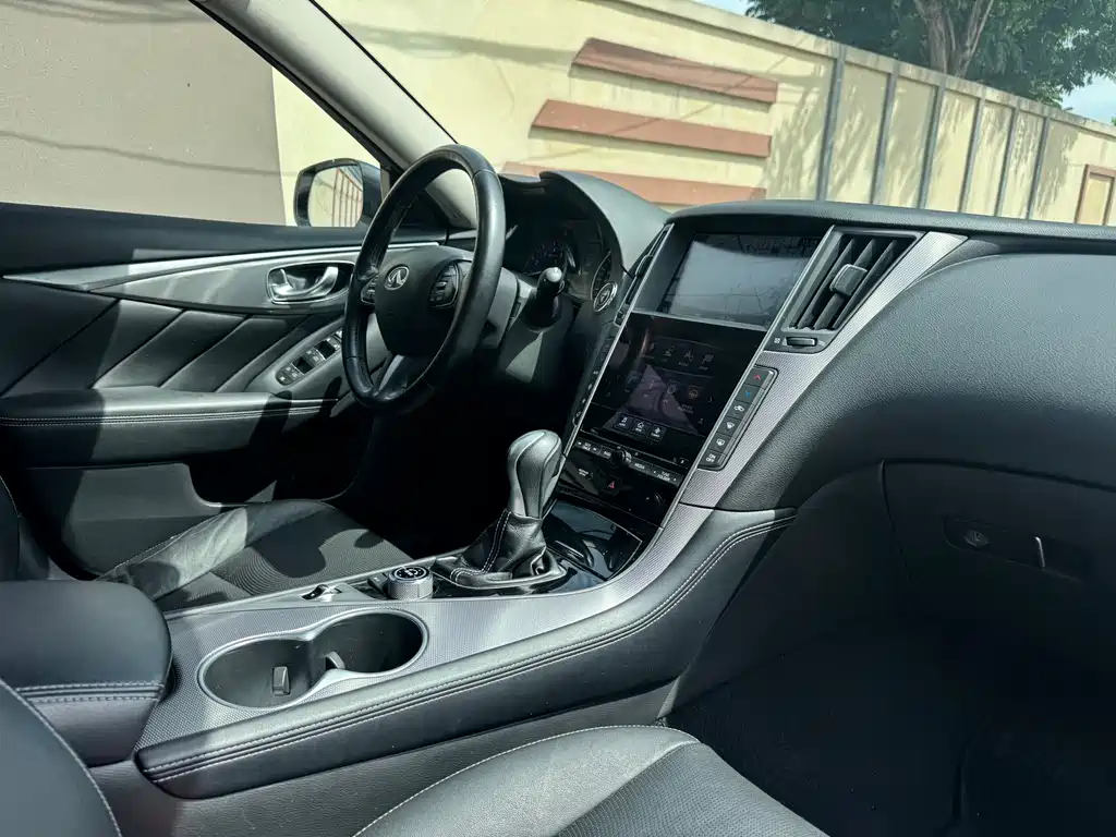 Infiniti Q50L — миниатюра 20