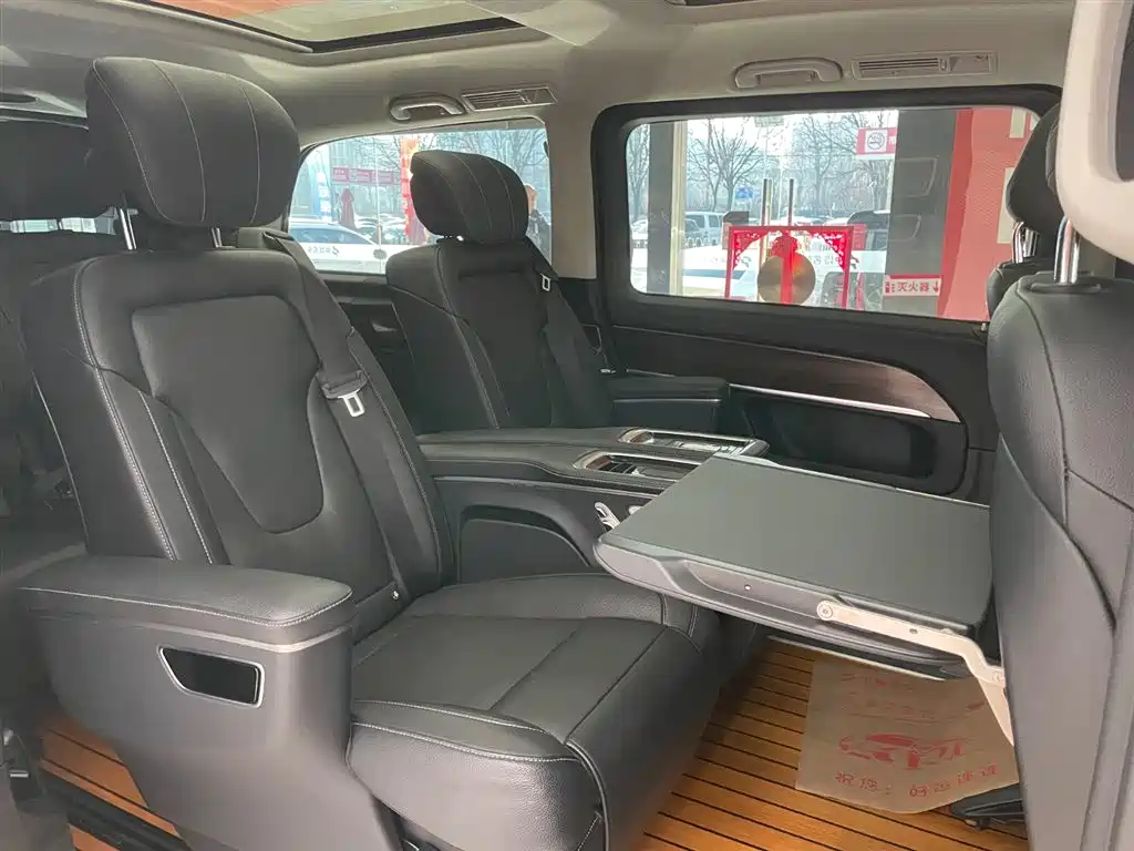 MERCEDES-BENZ V CLASS