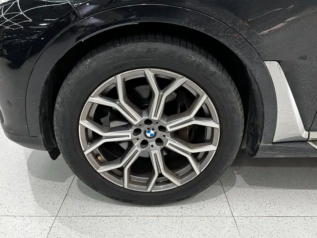 BMW X7 — миниатюра 5