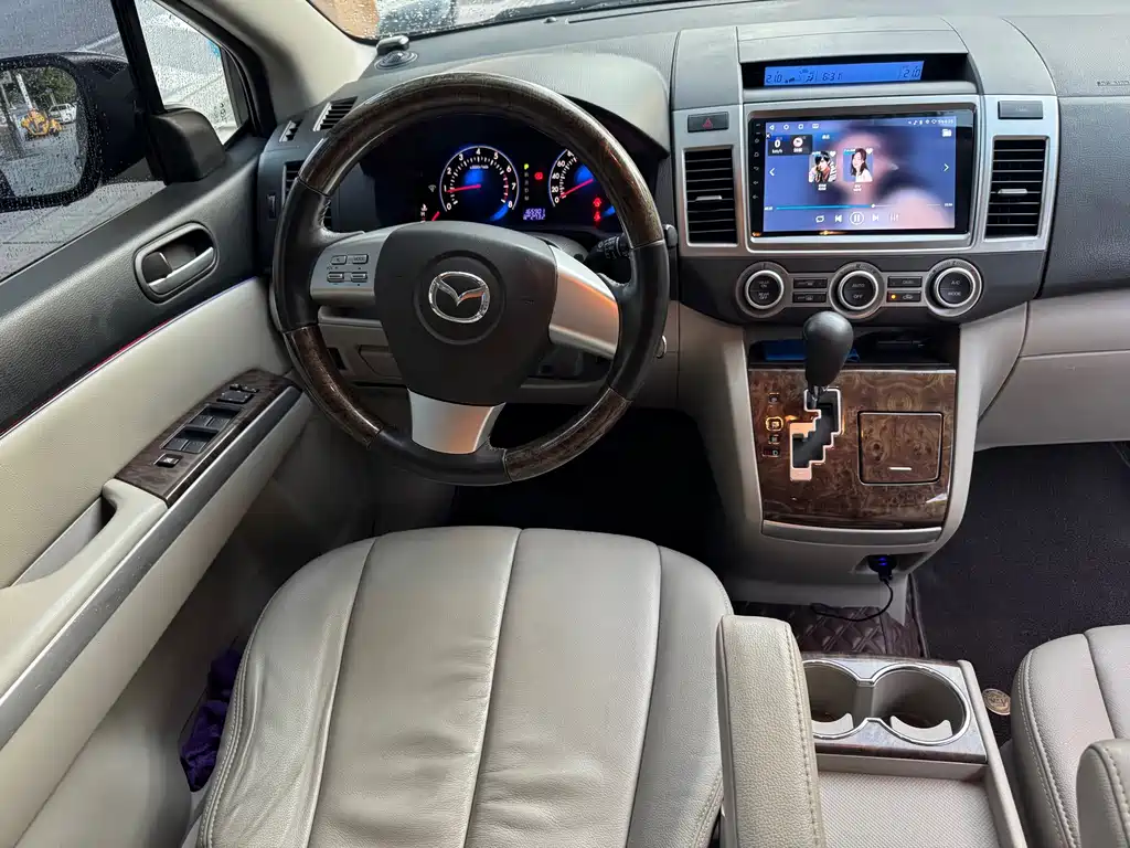Mazda 8 — миниатюра 10