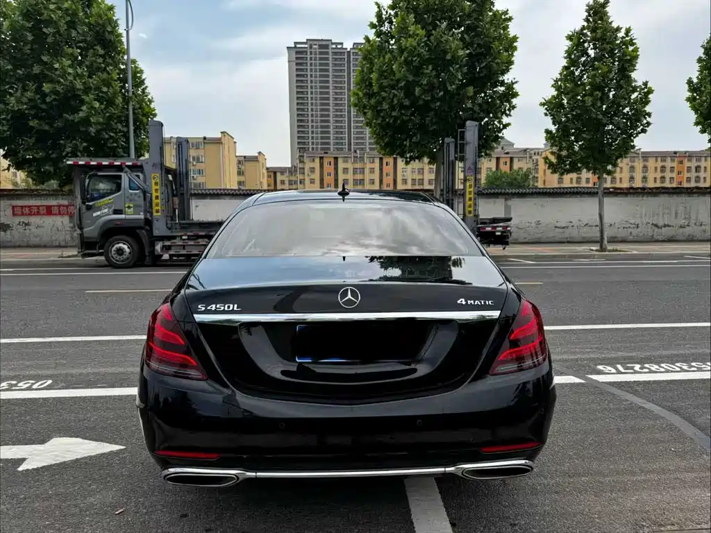 Mercedes-Benz S-Class — миниатюра 8