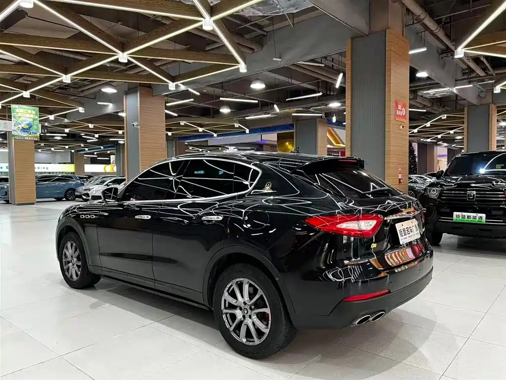 MASERATI LEVANTE