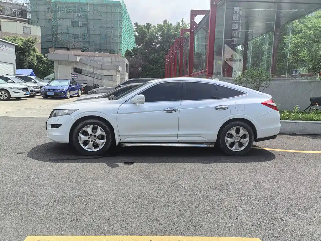 Honda Crosstour — миниатюра 4