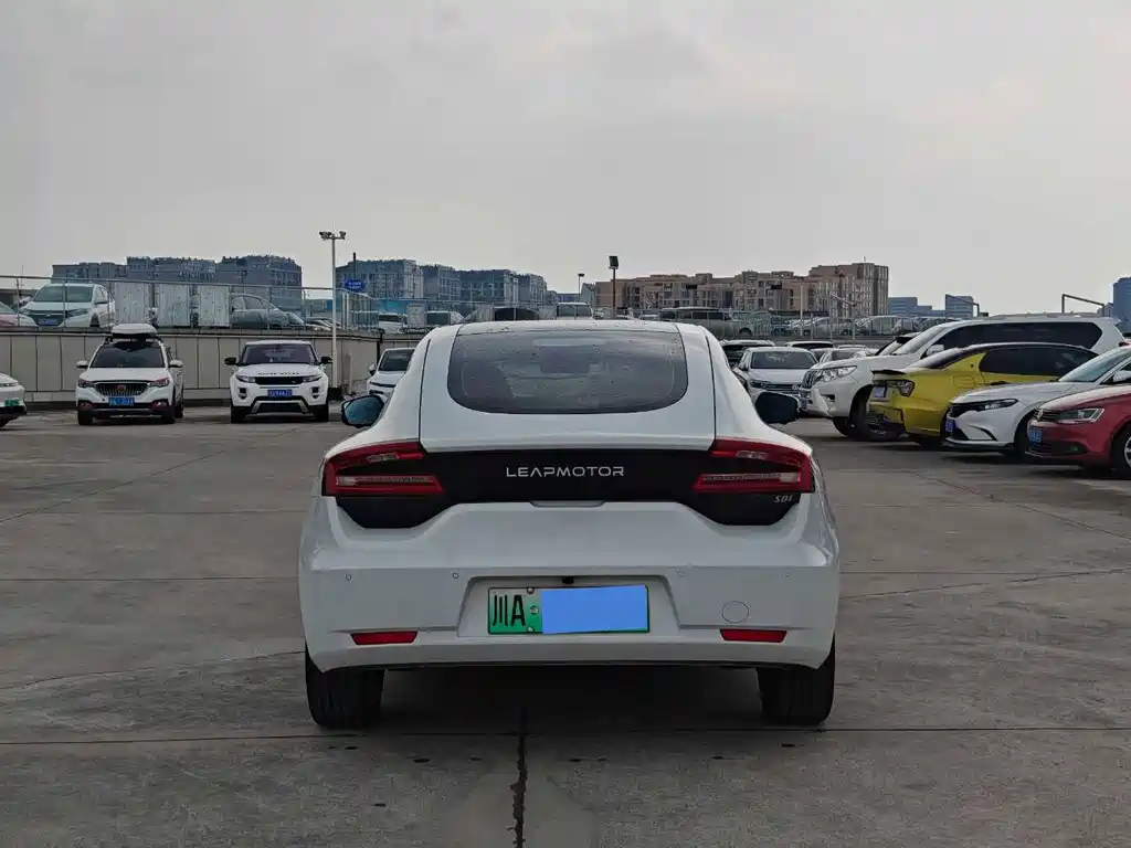 Leapmotor Leapmotor S01 — миниатюра 5