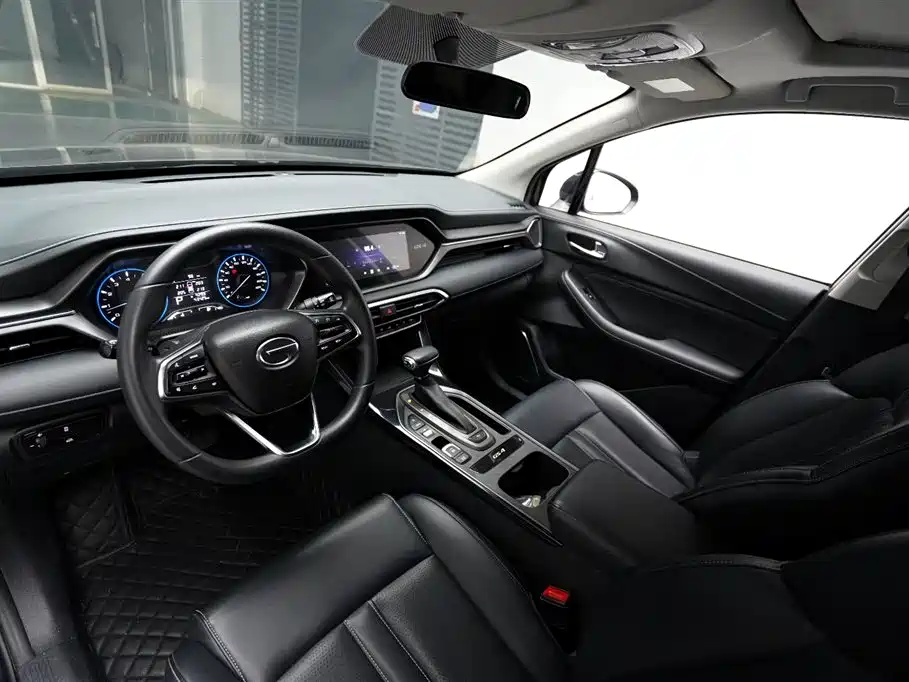 GAC Motor Trumpchi GS4 - фото 3