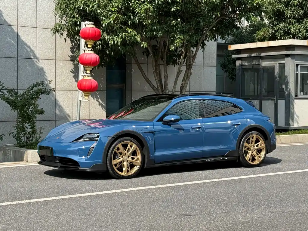 Porsche Taycan — миниатюра 2