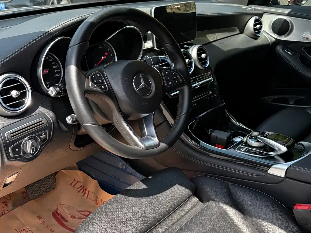 Mercedes-Benz GLC 2017 GLC 200 4MATIC