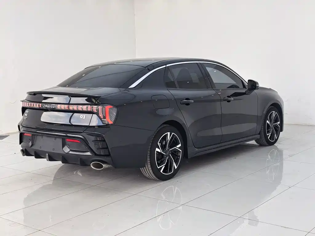 Lynk & Co 03 — миниатюра 13