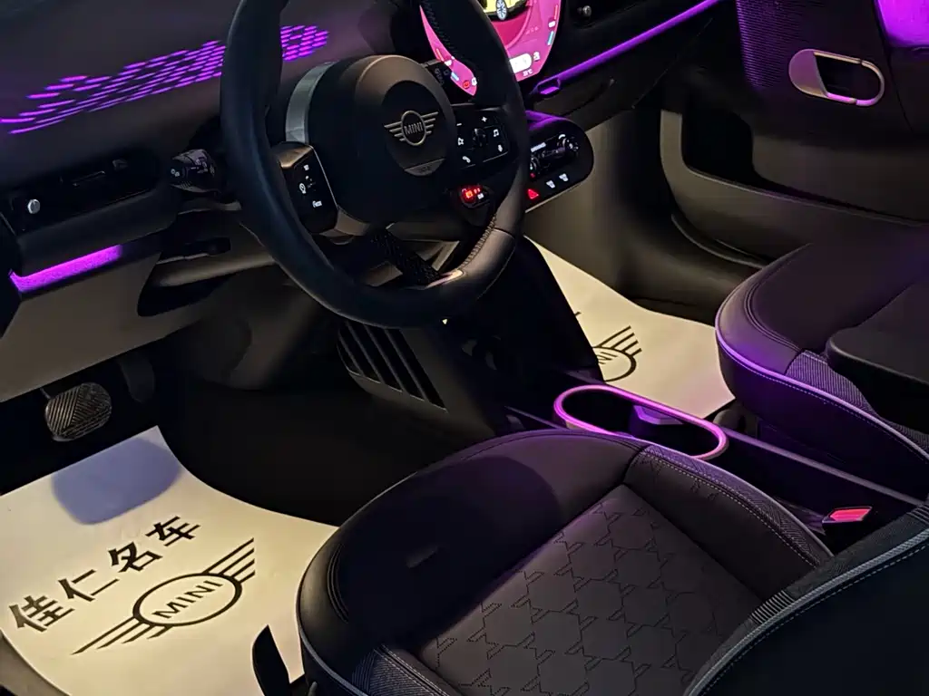 MINI MINI COOPER EV — миниатюра 13
