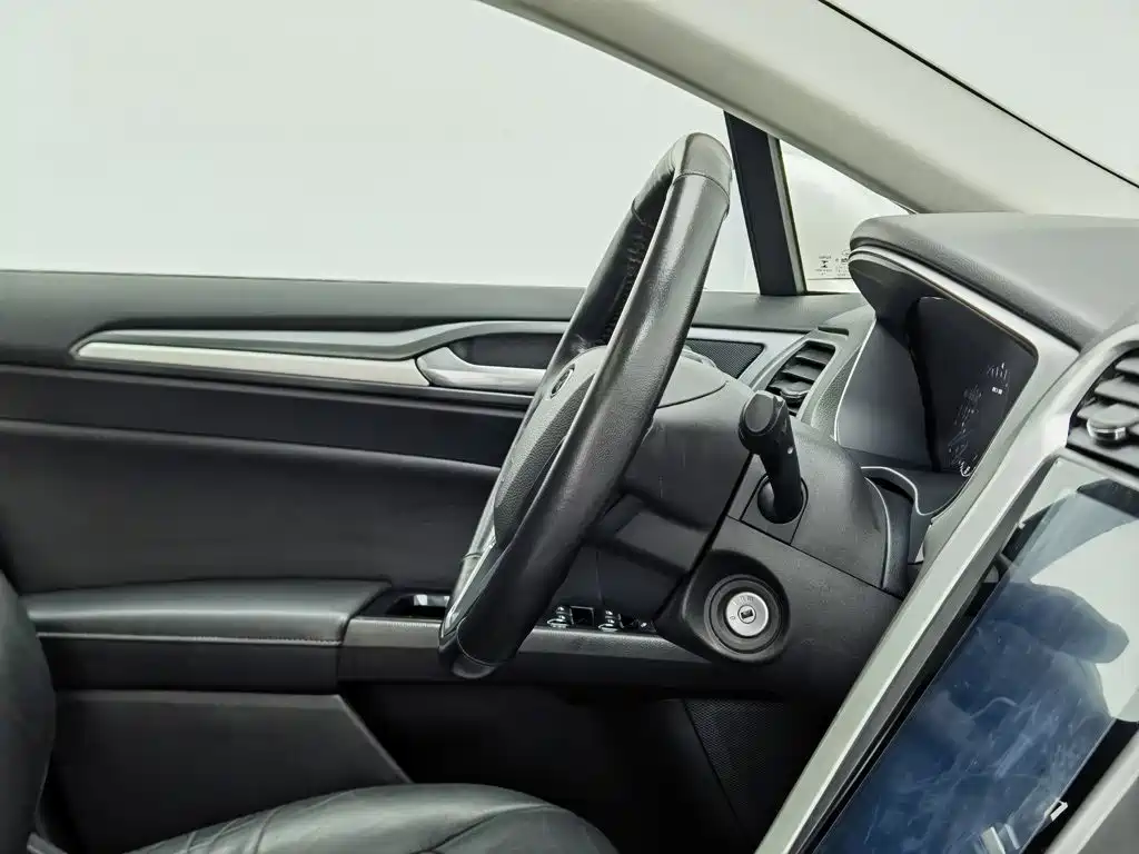 Ford Mondeo — миниатюра 22