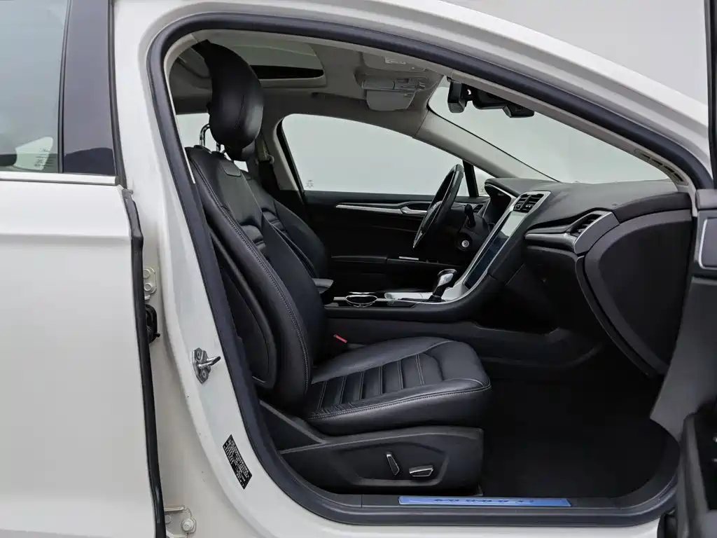 Ford Mondeo — миниатюра 23