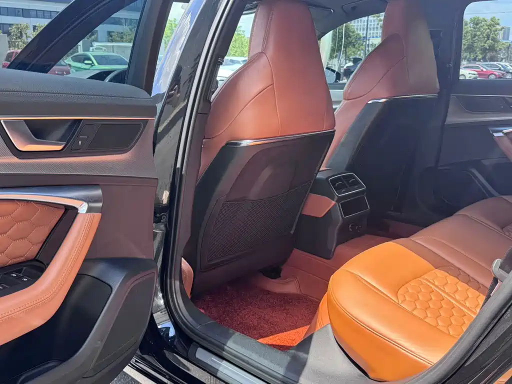 Audi A6L — миниатюра 6