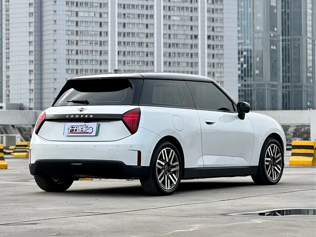 MINI ELECTRIC  COOPER