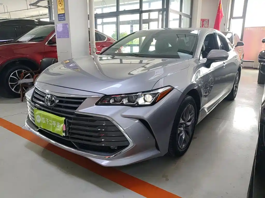 Toyota Avalon — миниатюра 2