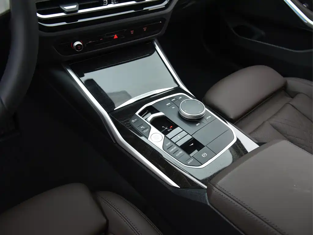 BMW 3 Series — миниатюра 10