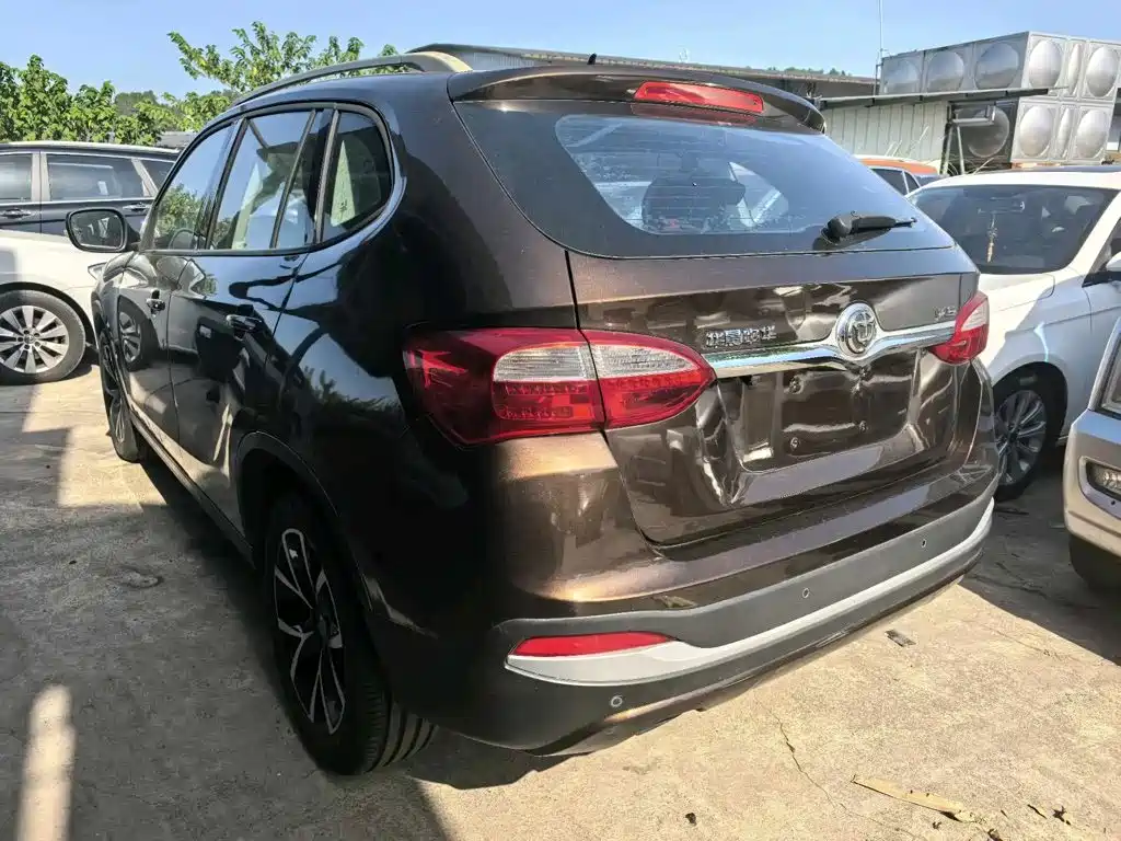 Zhonghua V5 — миниатюра 4