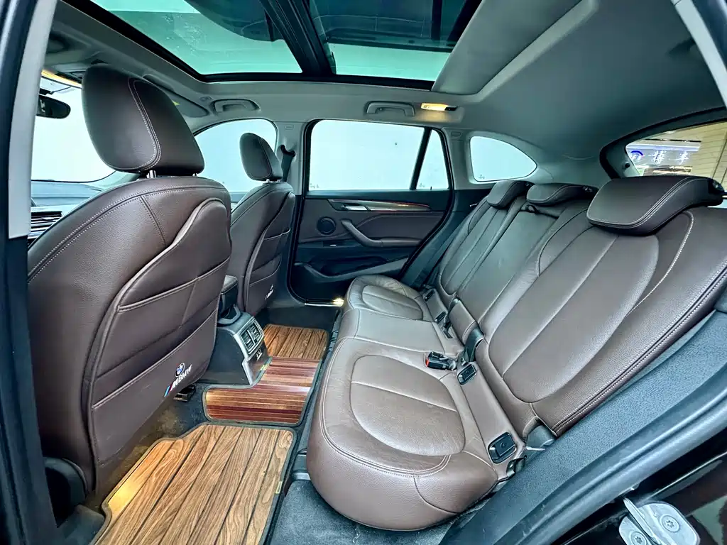 BMW X1 — миниатюра 5