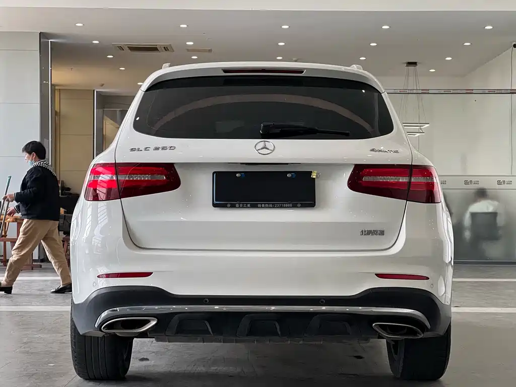 Mercedes-Benz GLC — миниатюра 10