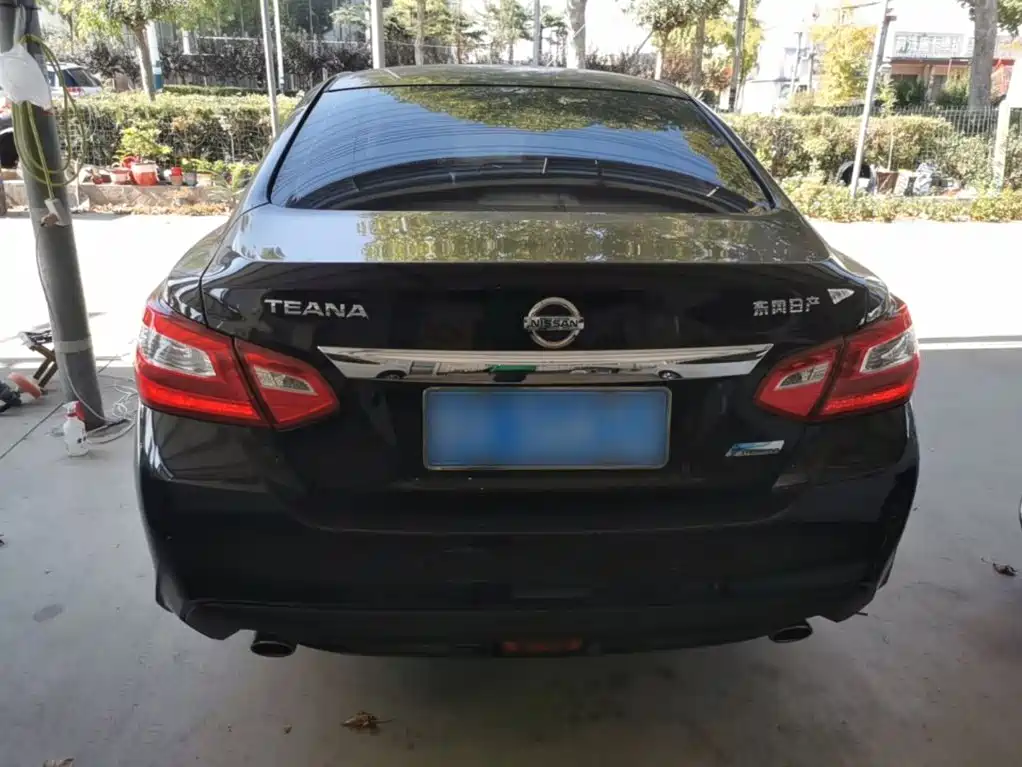 Nissan Teana — миниатюра 6