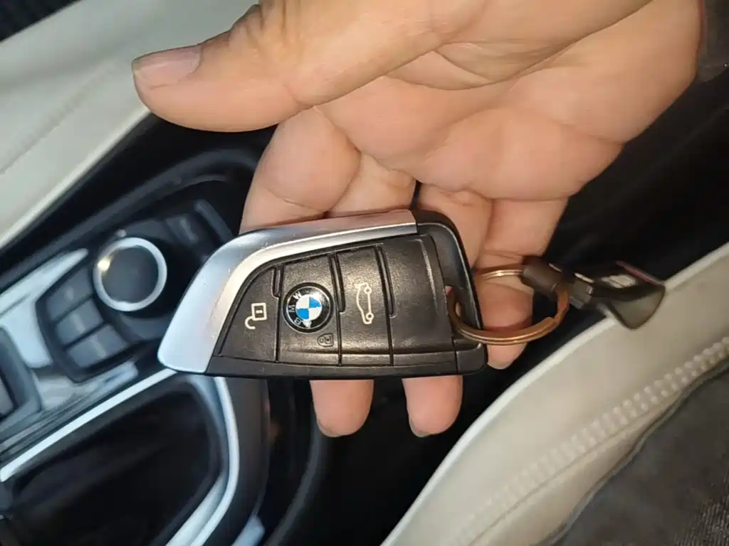BMW 2 Series Active Tourer (Import) — миниатюра 9