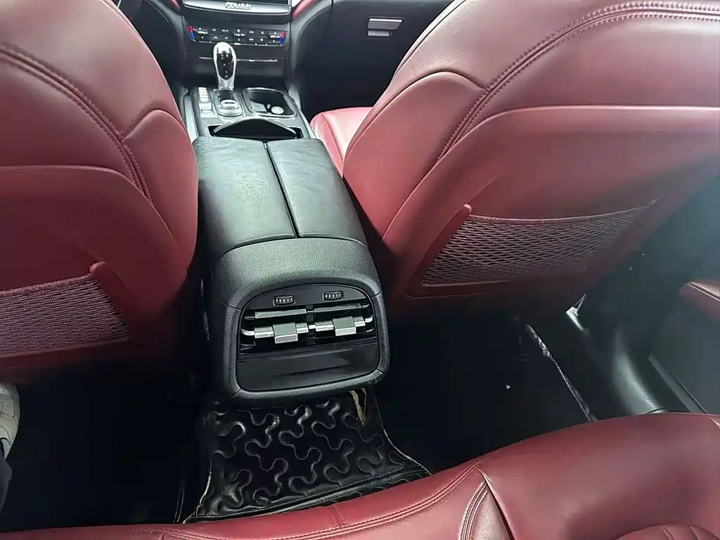 Maserati Ghibli — миниатюра 13