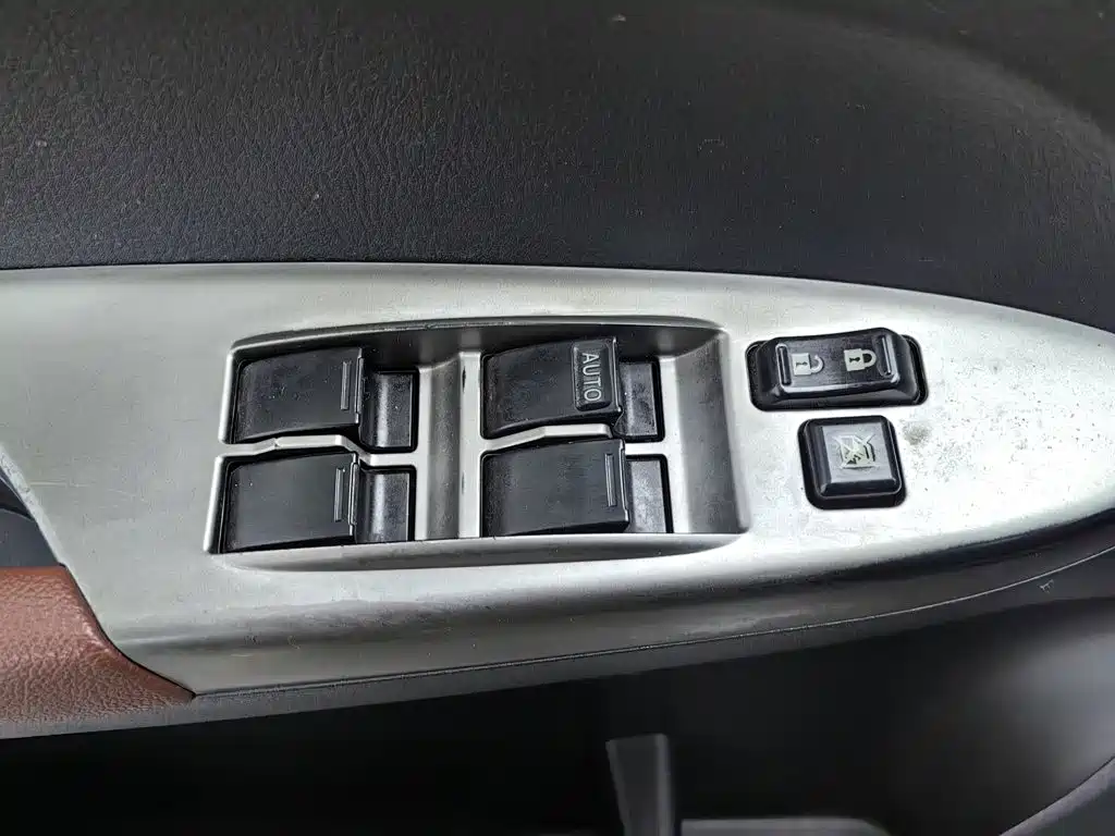 BYD F3 — миниатюра 9