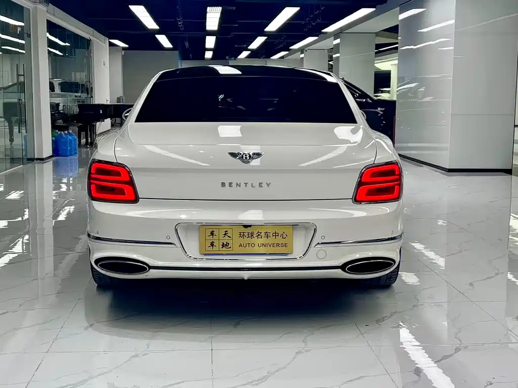Bentley Flying Spur — миниатюра 8