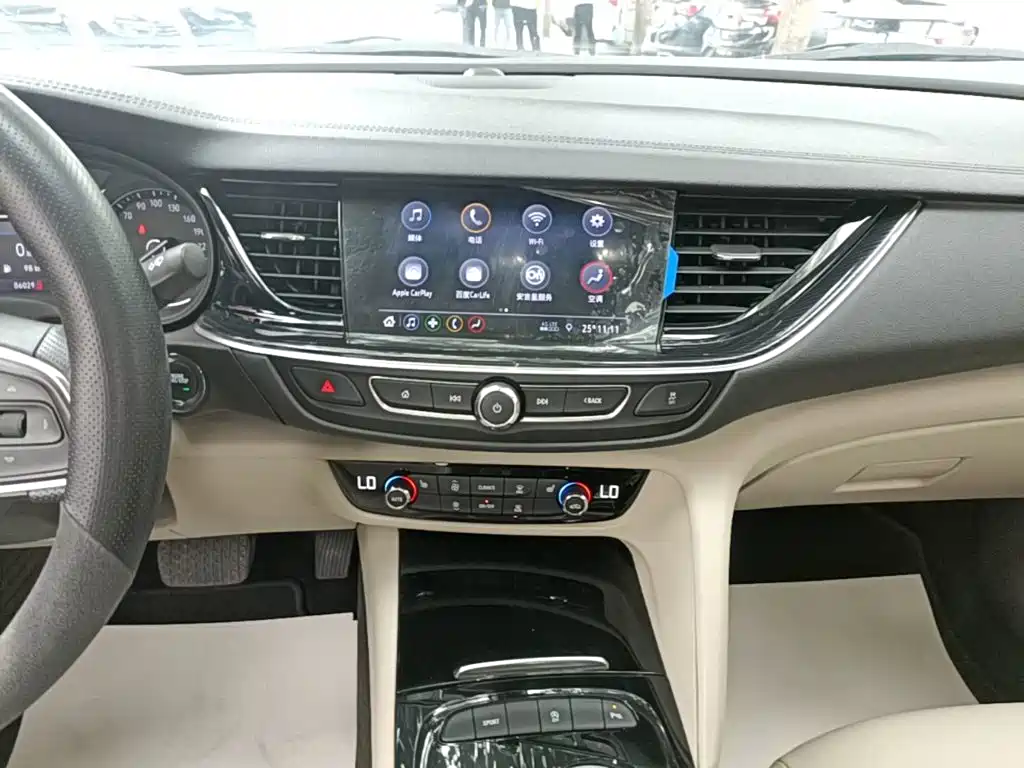 Buick Regal — миниатюра 13