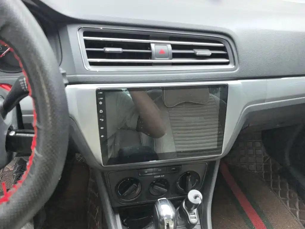 Volkswagen Lavida — миниатюра 14