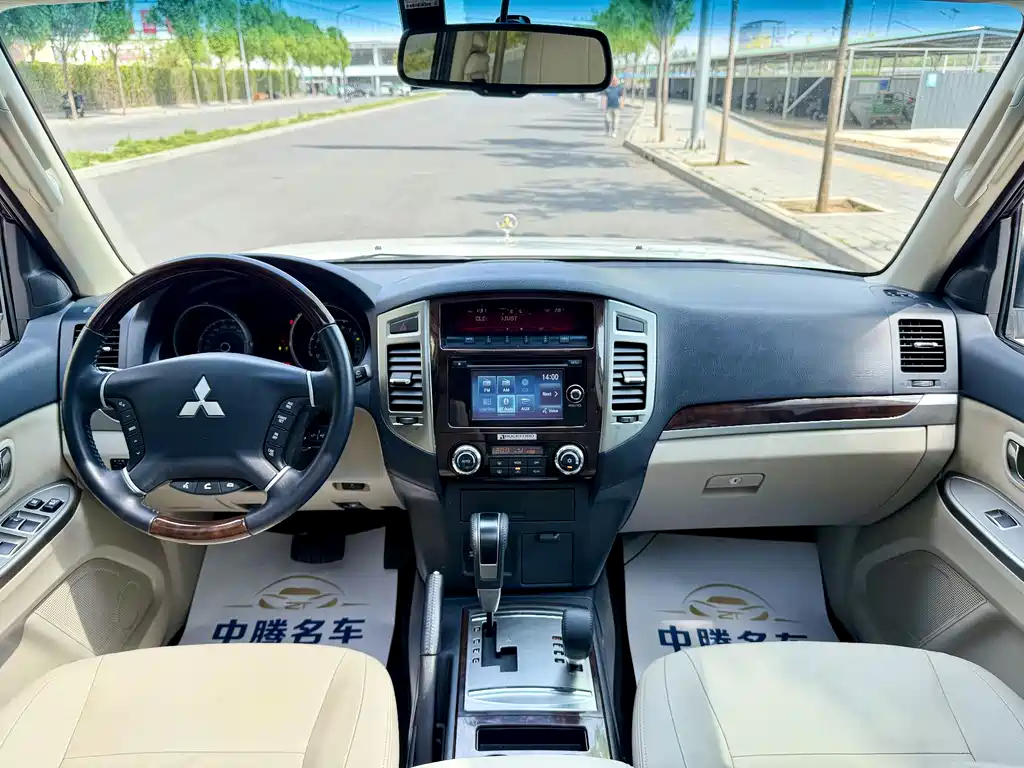 Mitsubishi V97 2019 3.8L