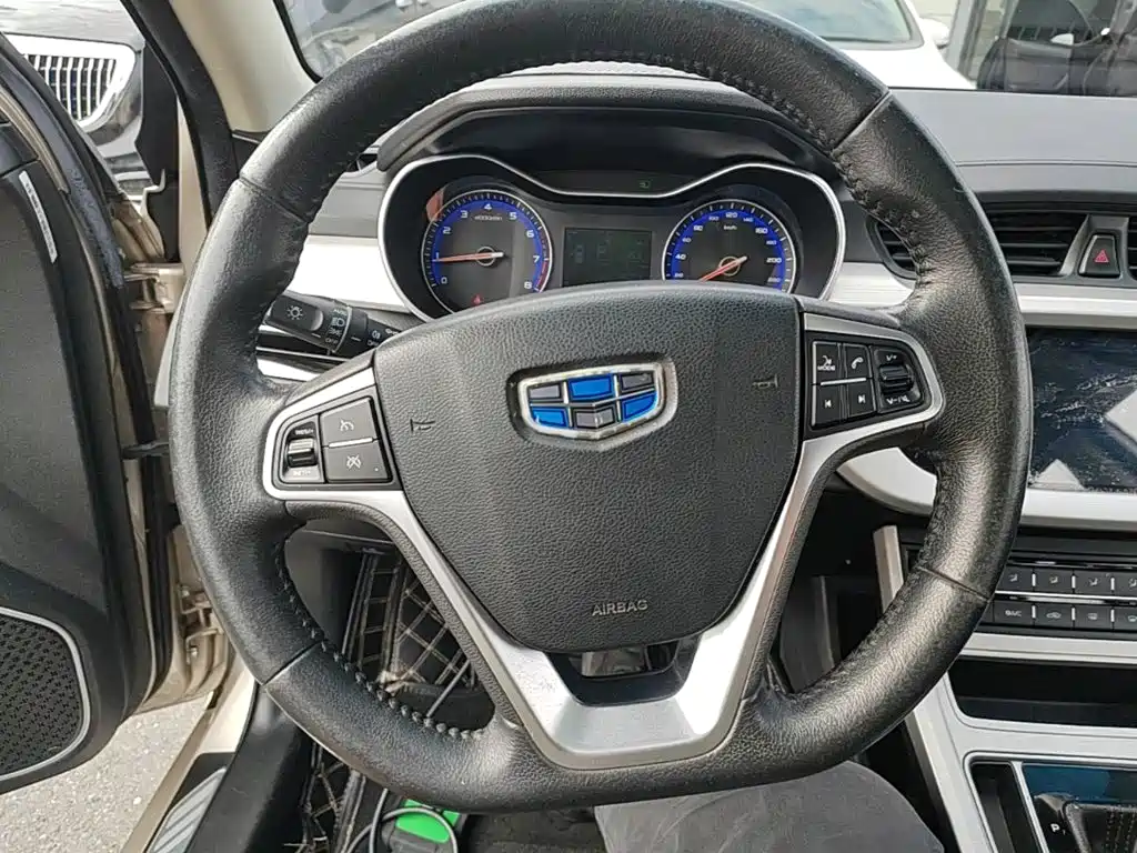 Geely Vision — миниатюра 11