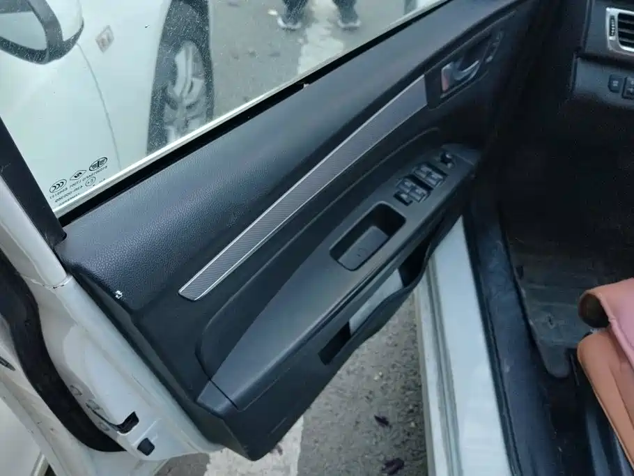 Bestune B30 — миниатюра 7