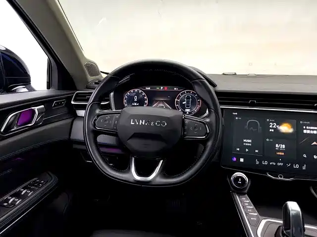 Lynk & Co 05 — миниатюра 6
