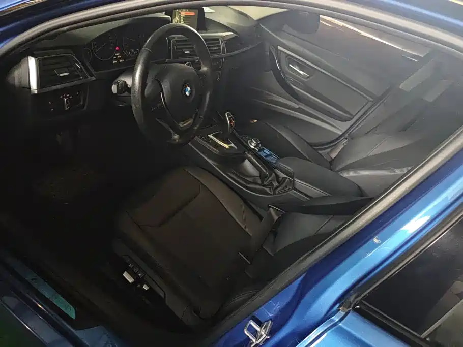 BMW 3 Series — миниатюра 9