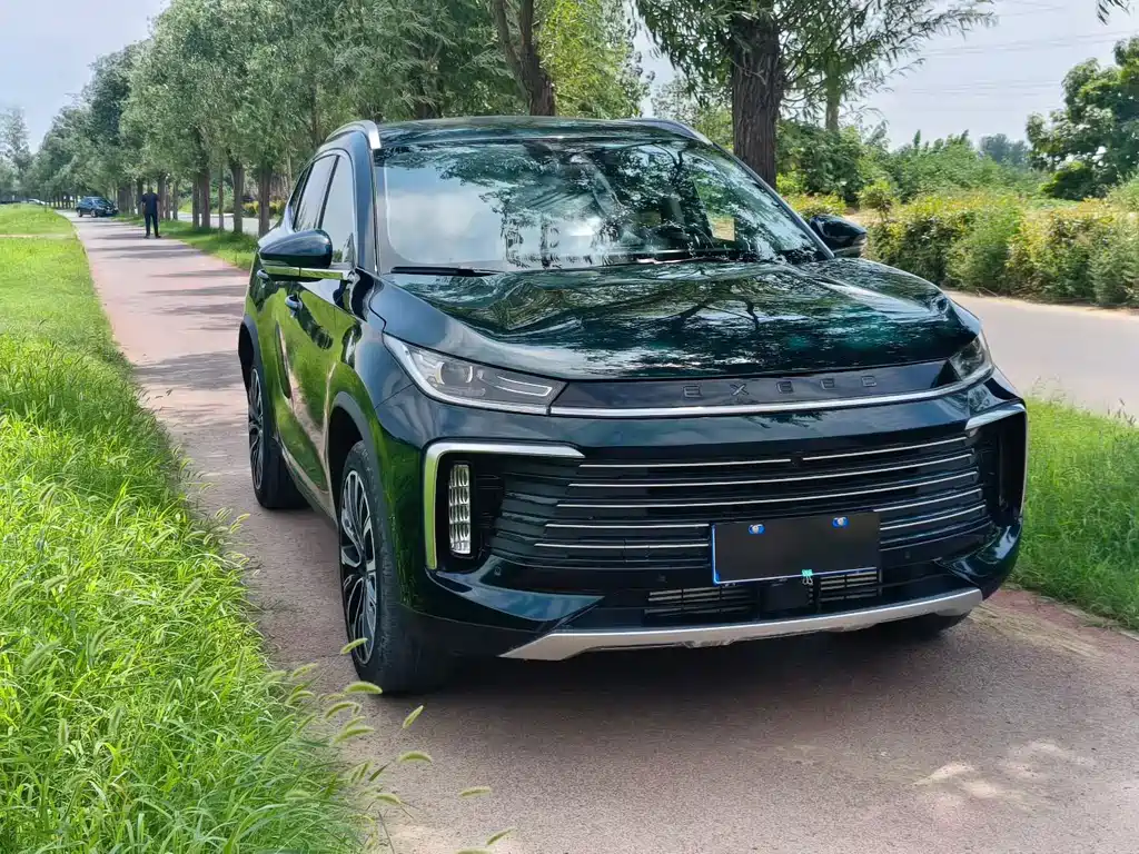 Exeed Lingyun — миниатюра 3
