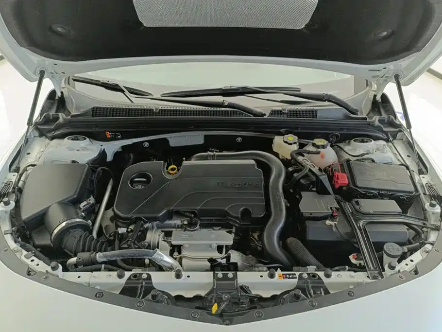 Chevrolet Malibu XL — миниатюра 10