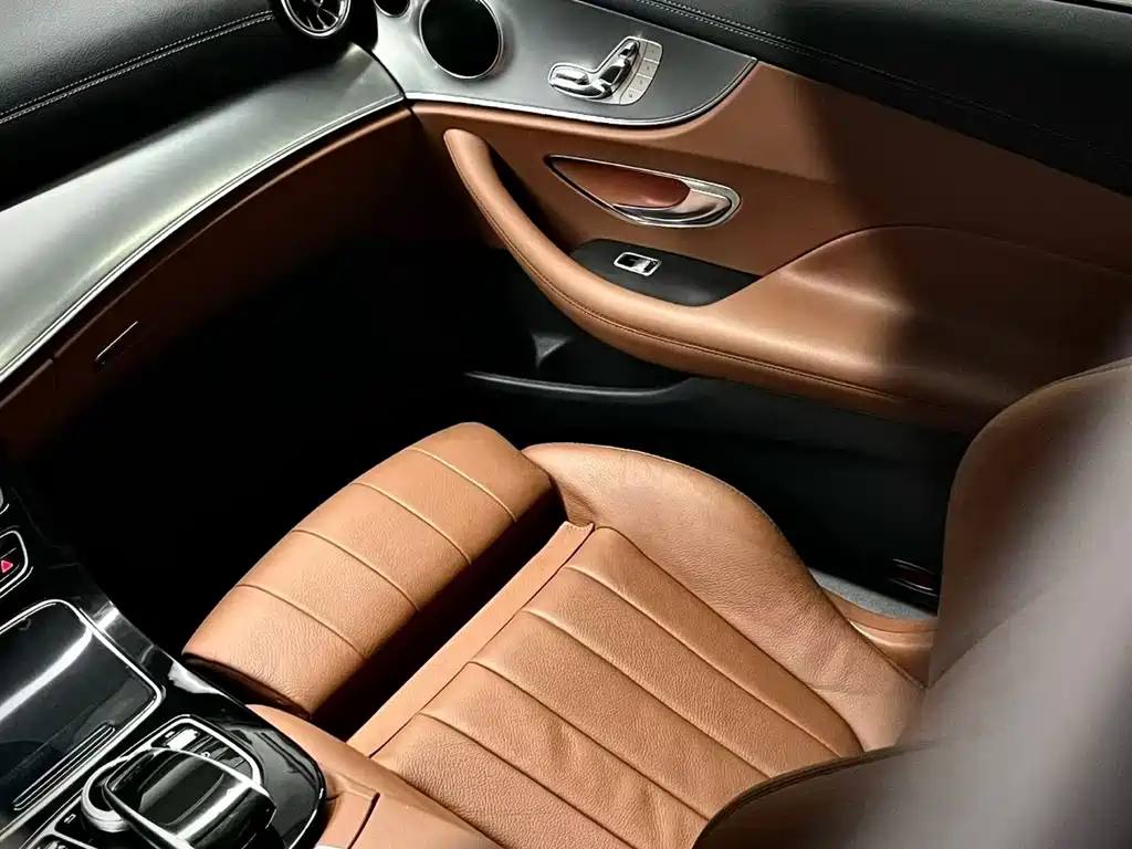 Mercedes-Benz E-Class (Import) — миниатюра 6