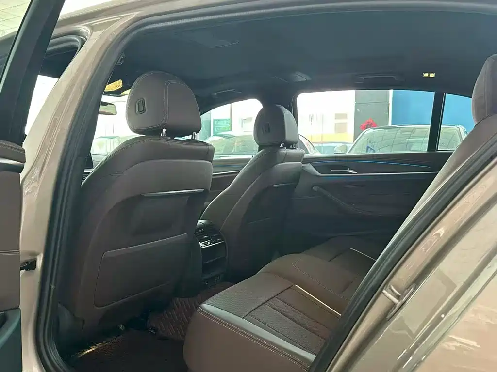 BMW 5 Series 5 2021 535Le M Sport
